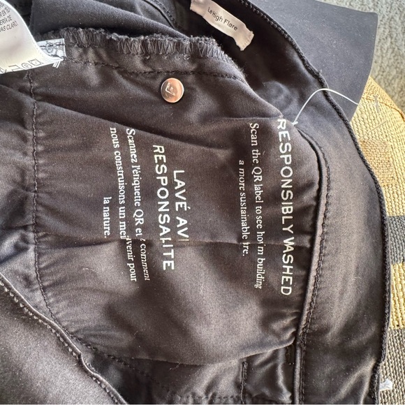 NWT Frame Denim Le High Flare Black Jeans, Size 31 - Picture 7 of 10